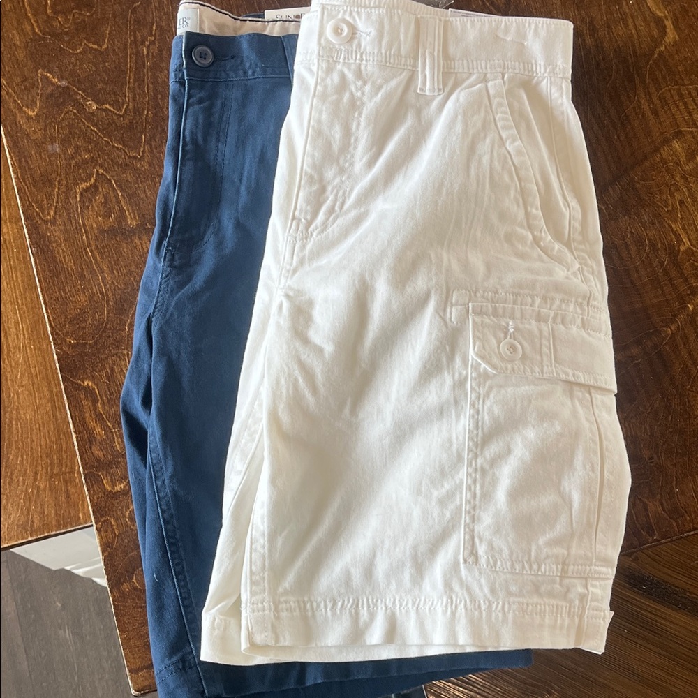 St. John's Bay Navy and White Cargo Shorts